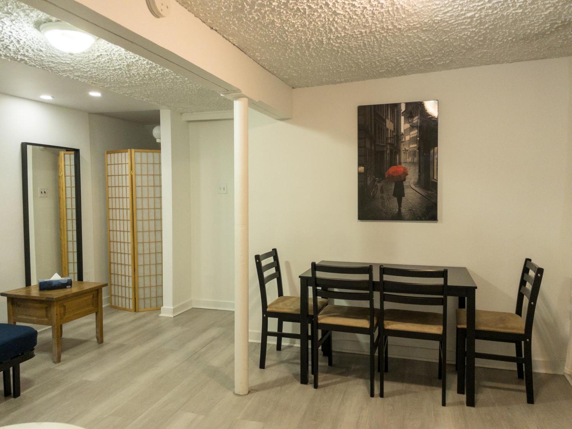 Heart Of Mtr For Memerable Experiance 2 Backyard 7minmetro Fully Renovated & Equipped Сasa de vacaciones *